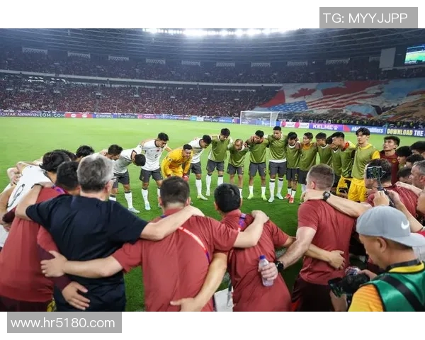 全球足球巨星汇聚一堂探讨未来发展与个人成就的精彩瞬间