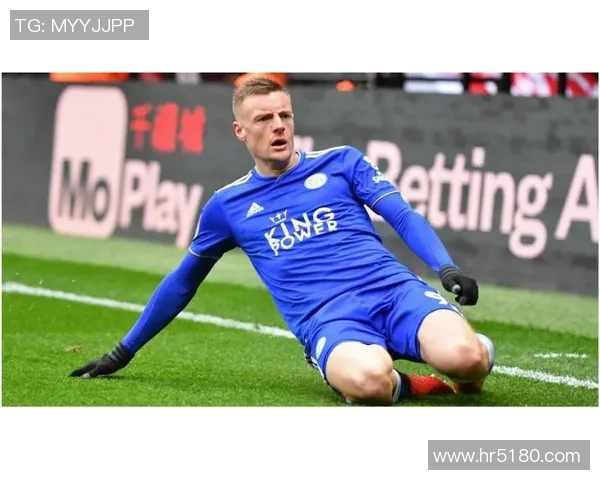 足球场上的传奇人物如何用激情与努力创造属于自己的奇迹